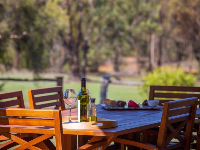 Hunter Valley accommodation- Perfect for hosting family and friends at Wattle Wilde